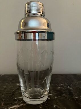 Vintage MCM Noritake crystal cocktail shaker, hand-etched bamboo